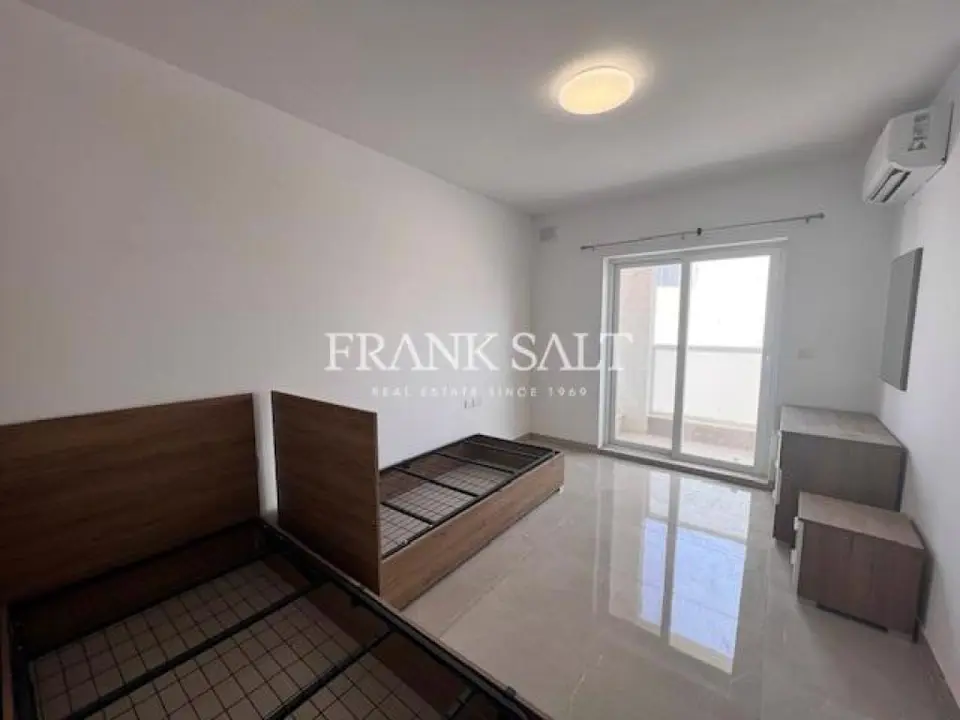 Mosta, Furnished Apartment