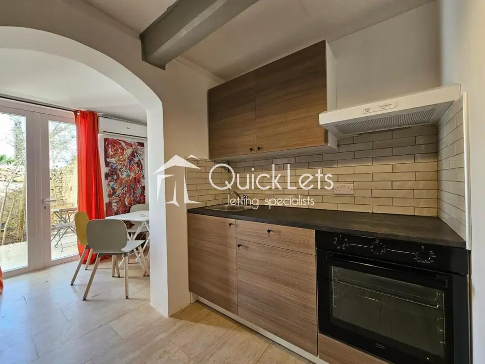 Studio Apartment to rent in St. Julians