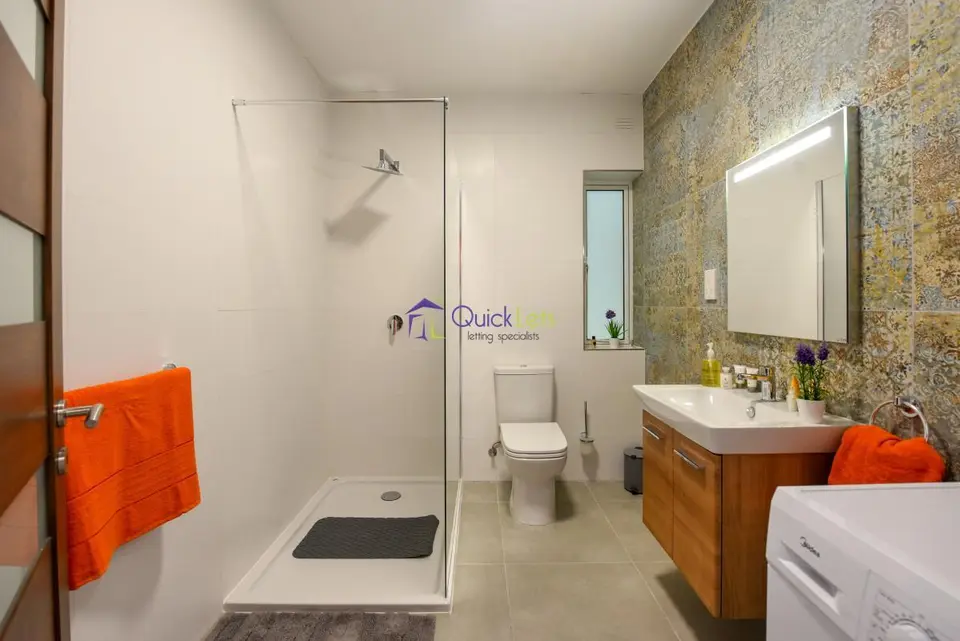 2 bedroom Penthouse to rent in Swieqi