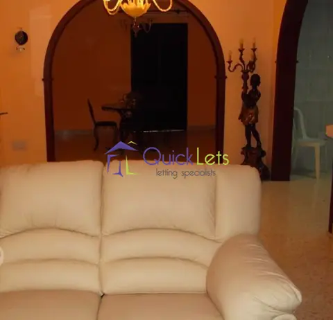 5 bedroom Maisonette to rent in Mosta