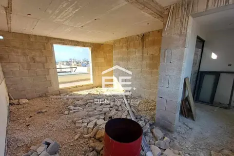 Warehouse For Sale in Zebbug