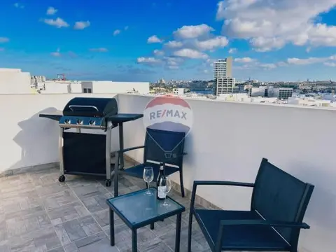 Penthouse to rent in Gzira