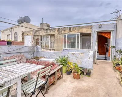 3 bedroom Maisonette for sale in Hamrun