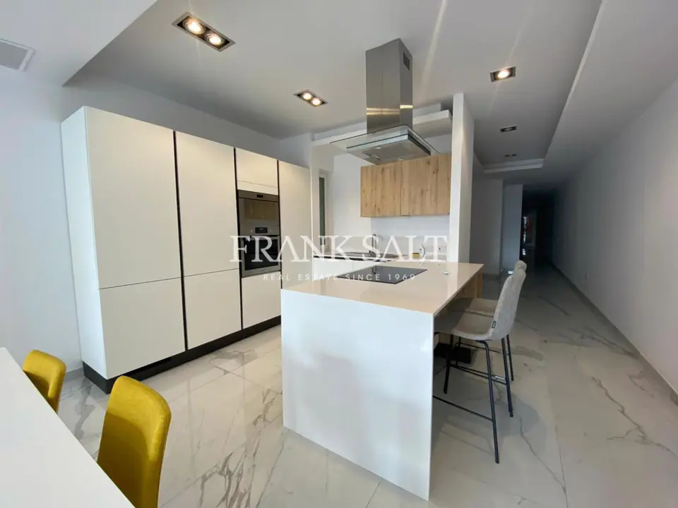 St Julians, Apartment
