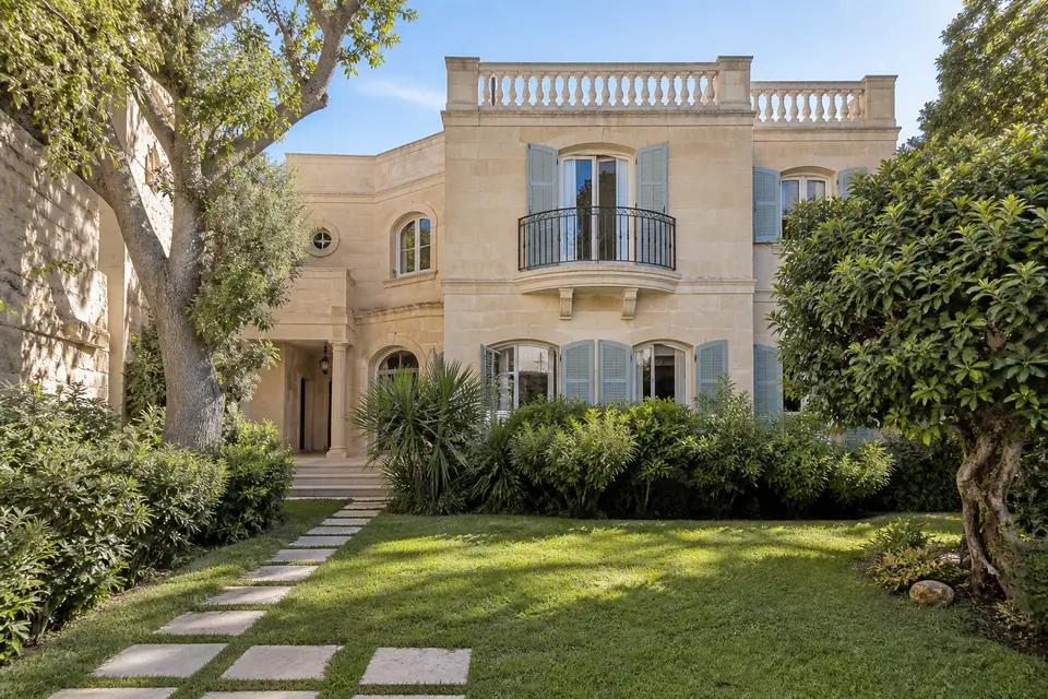 3-bed villa for sale in Marsaxlokk