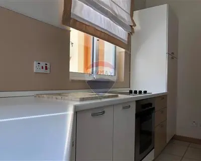 3 bedroom Maisonette Semi-detached to rent in St Julian's