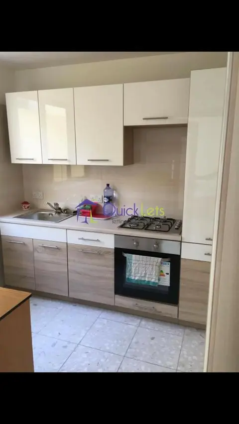 Duplex 1 chambre à louer à Msida