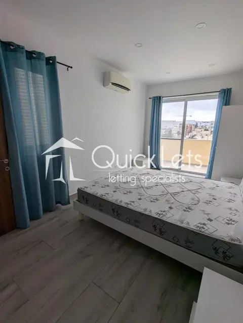 2 bedroom Penthouse to rent in St. Julians
