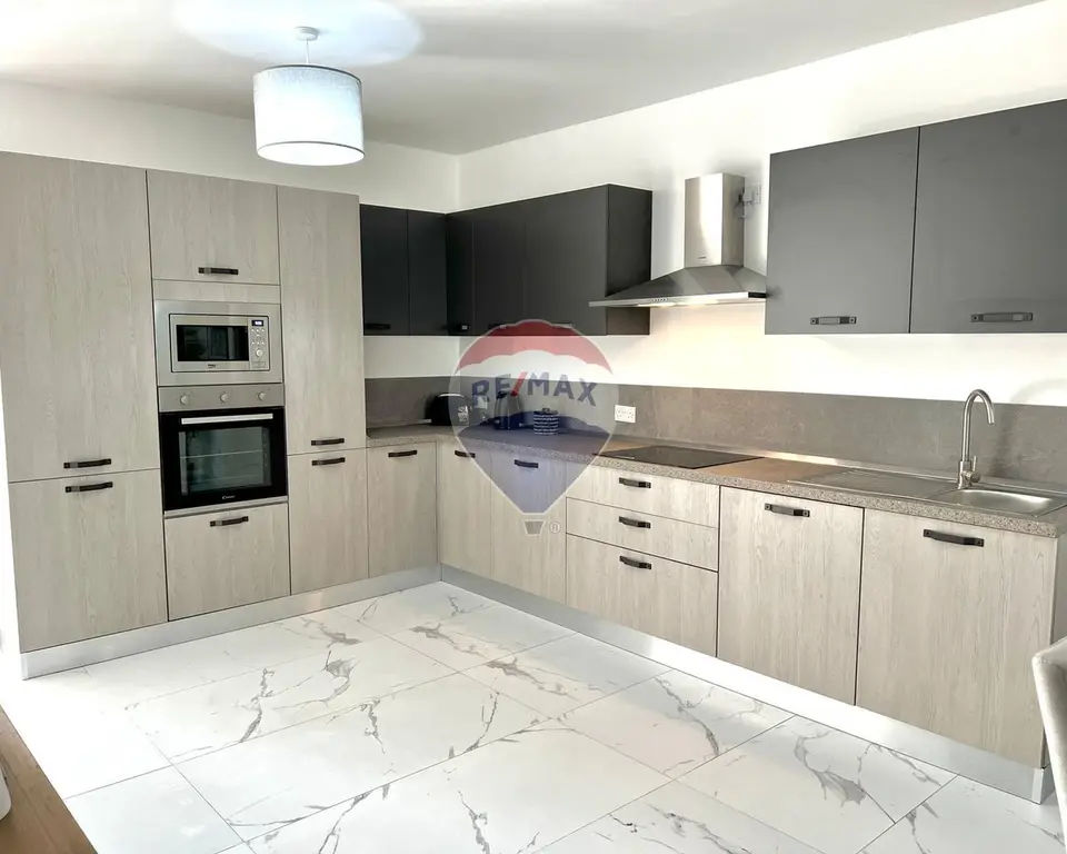 3 bedroom Penthouse to rent in Sliema