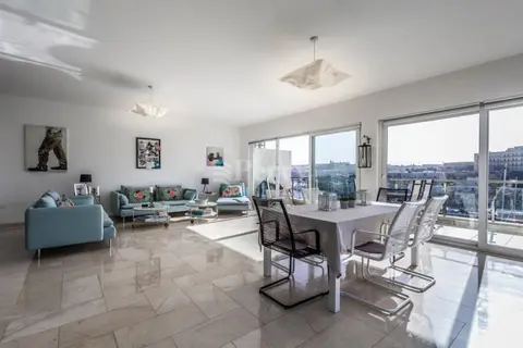 3 Bedroom Apartment To Rent in Ta' Xbiex