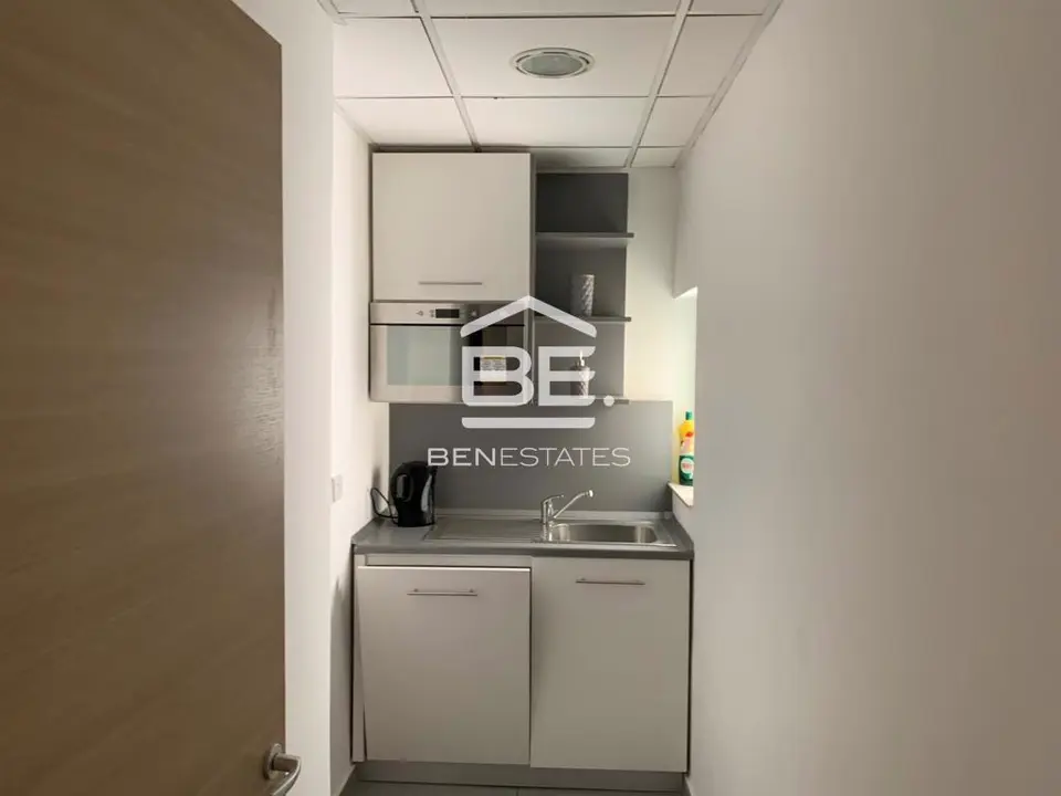 Office to rent in Sliema