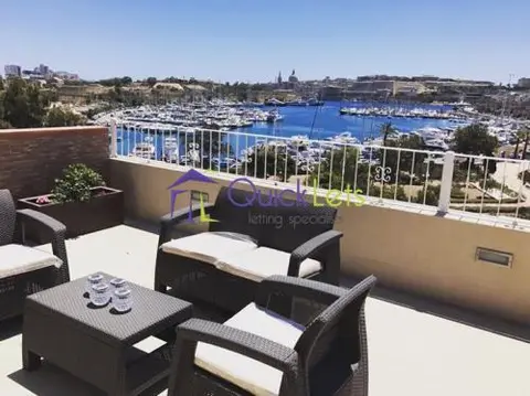 3 bedroom Penthouse to rent in Gzira