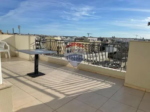 2 bedroom Penthouse to rent in Msida