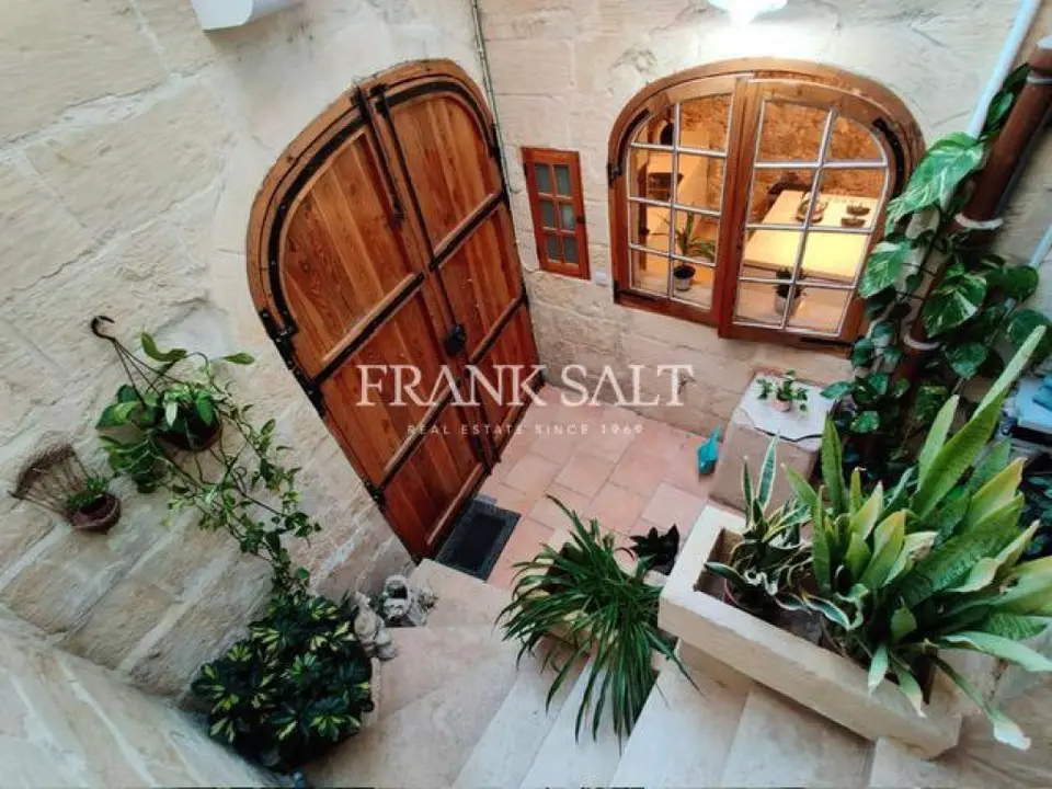 Mosta, House of Character