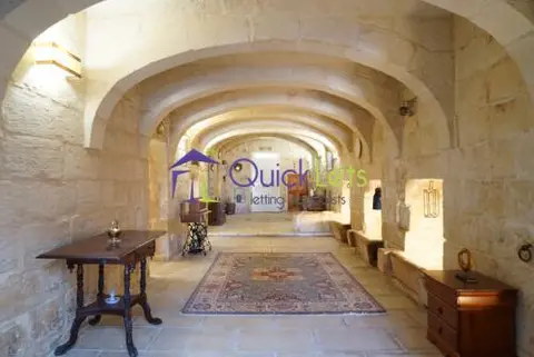 4 bedroom Farmhouse to rent in Gharghur