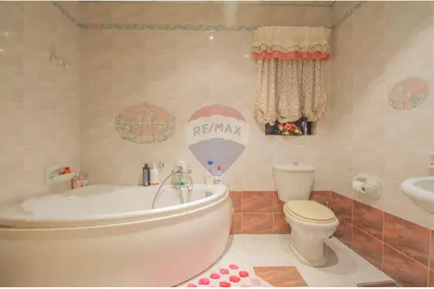 3 Bedroom Maisonette For Sale in Zabbar