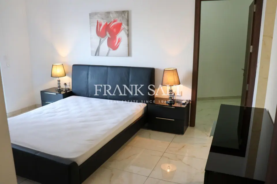 Gzira, Furnished Apartment