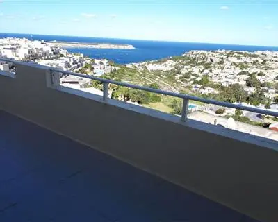 2 bedroom Penthouse to rent in Mellieha