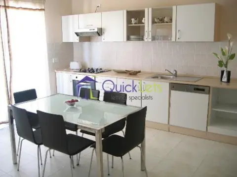 4 bedroom Apartment to rent in Zebbug