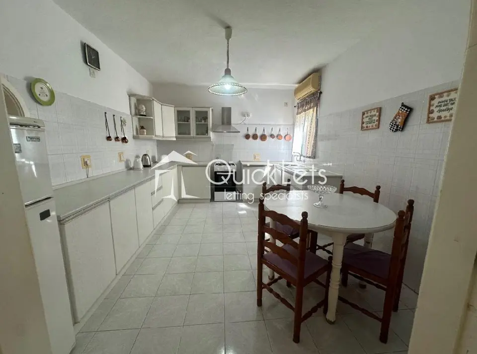 3 bedroom Maisonette to rent in Mosta