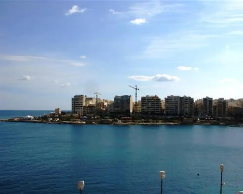 1 bedroom Apartment to rent in St Julian's
