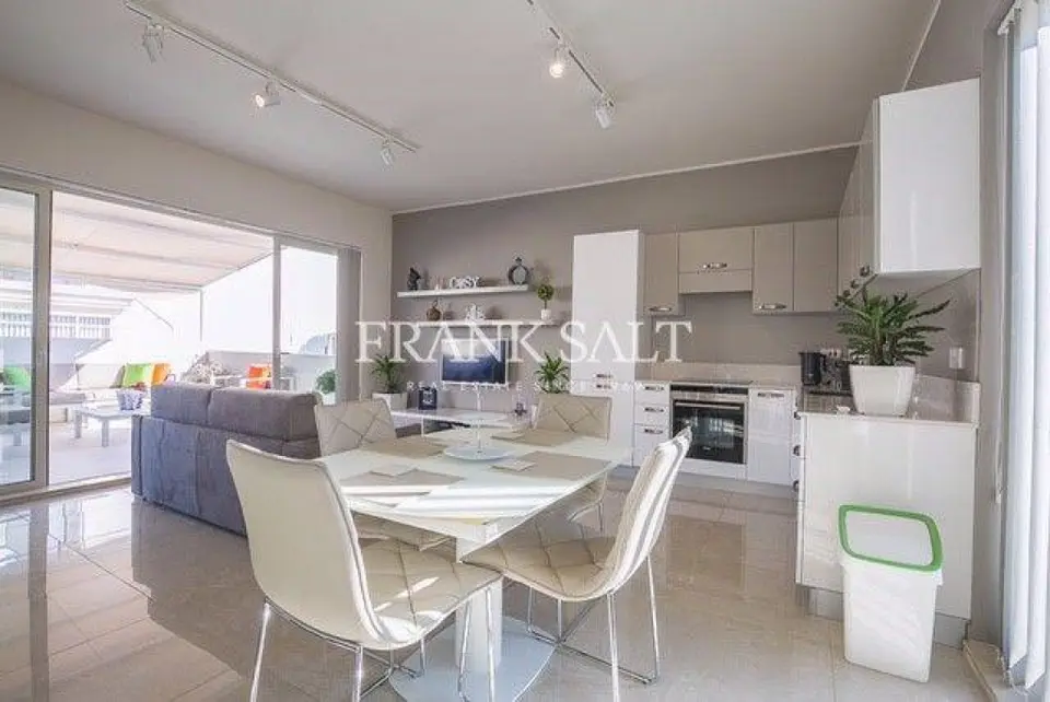 Sliema, Furnished Penthouse