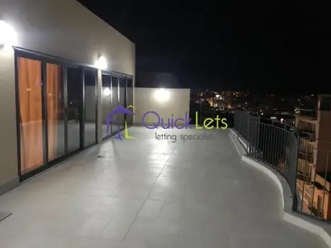 2 bedroom Penthouse to rent in Msida