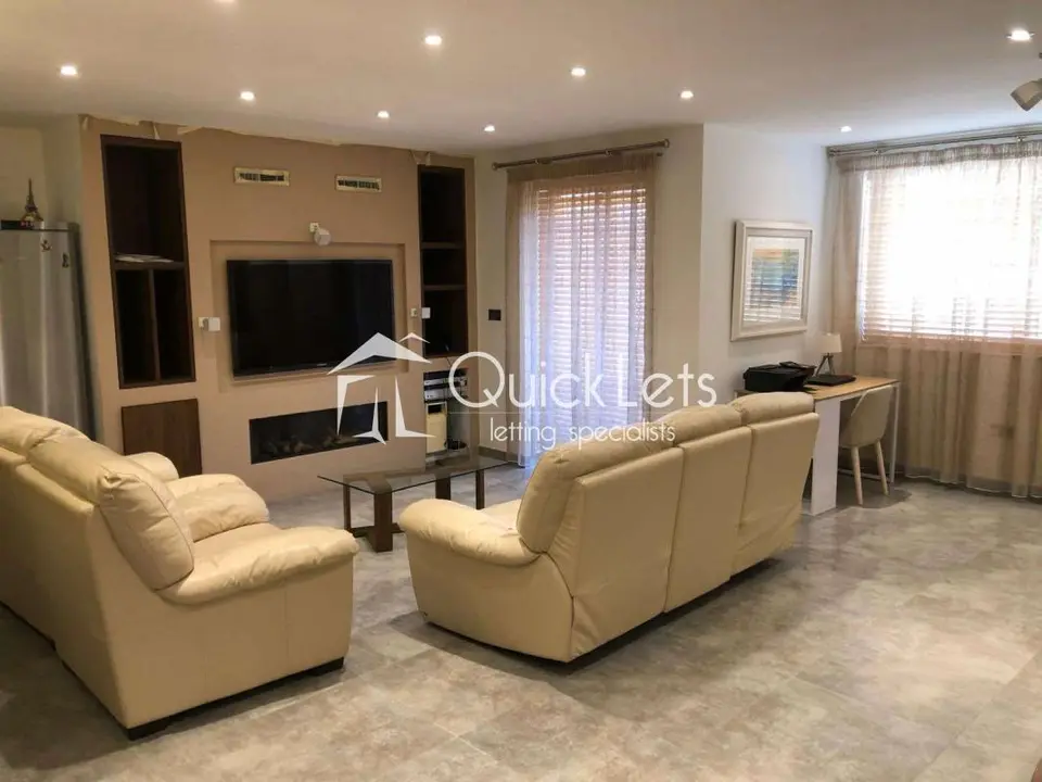 3 bedroom Apartment to rent in Kalkara