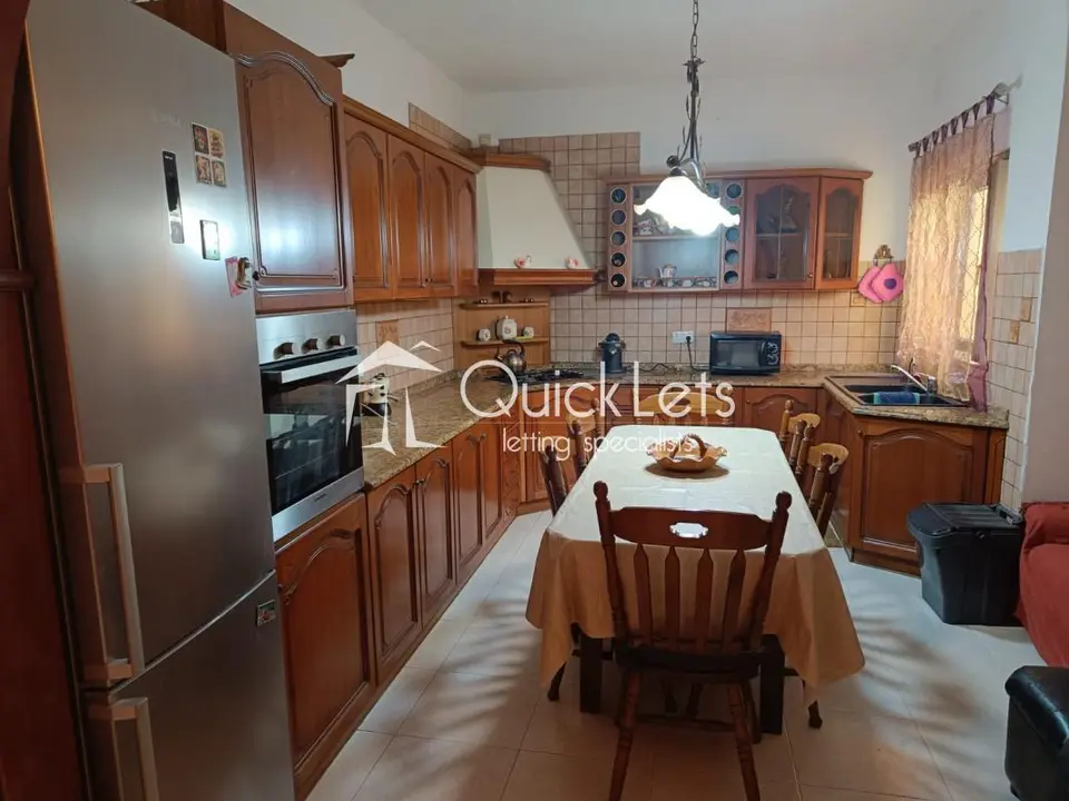 Room to rent in Mosta