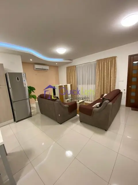 3 bedroom Maisonette to rent in Mosta