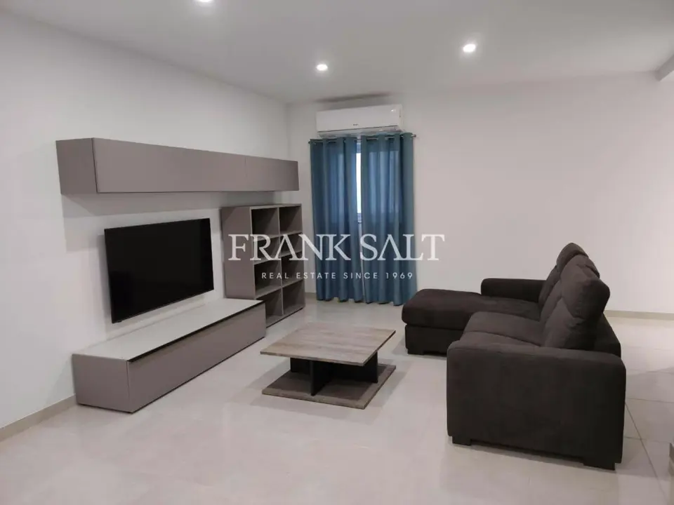 Mosta, Furnished Apartment
