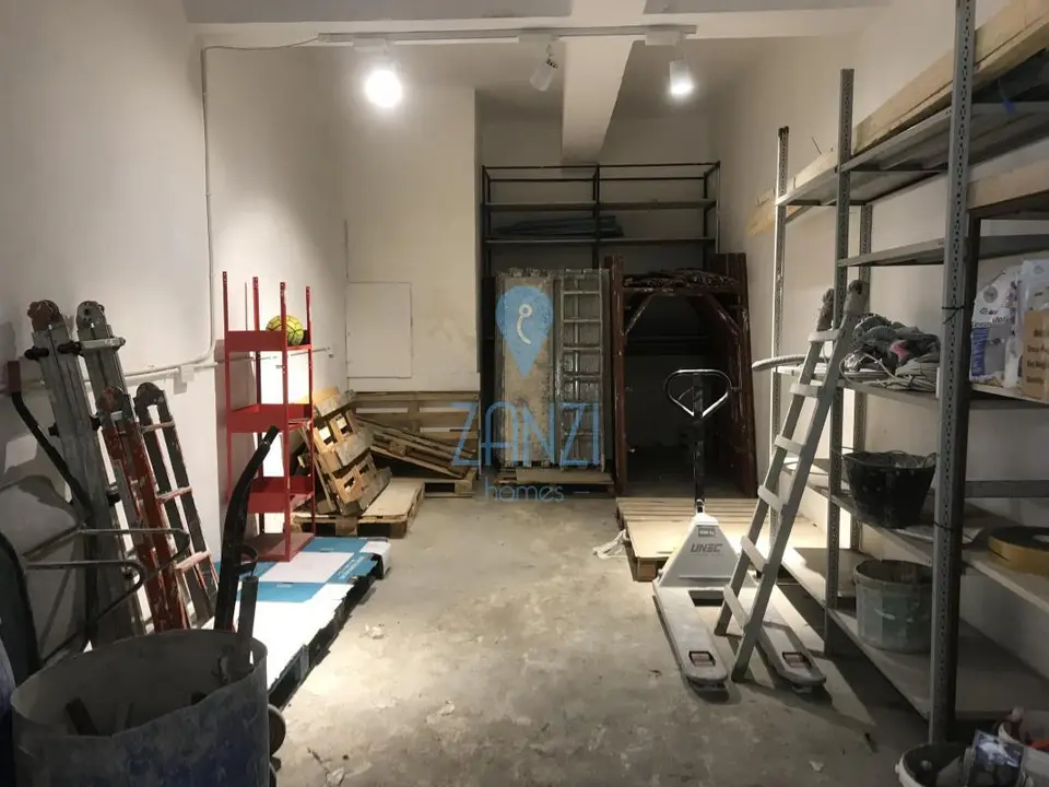 Garages / Garage Space for sale in Swieqi
