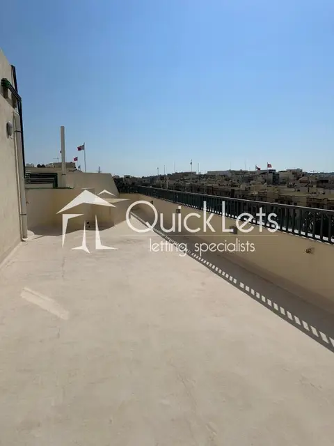 3 bedroom Penthouse to rent in Zurrieq
