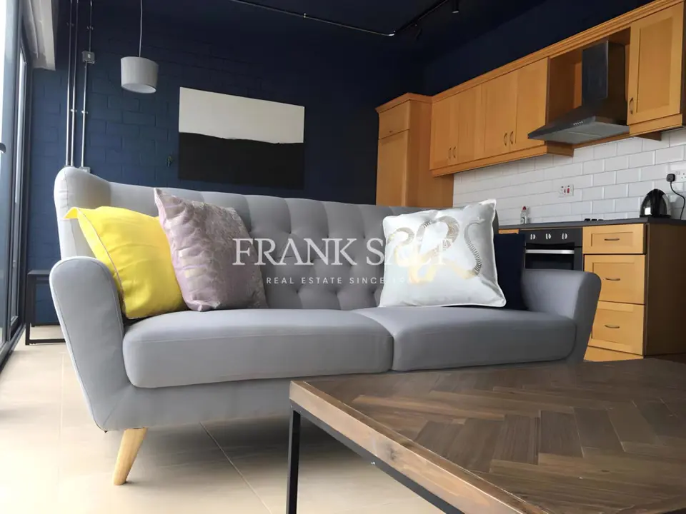San Gwann, Furnished Penthouse