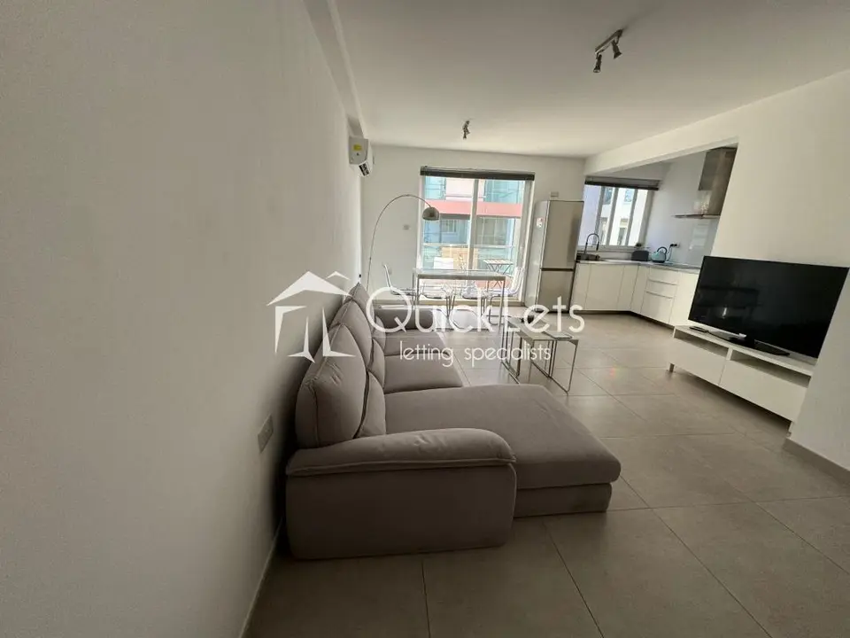 2 bedroom Apartment to rent in Gzira