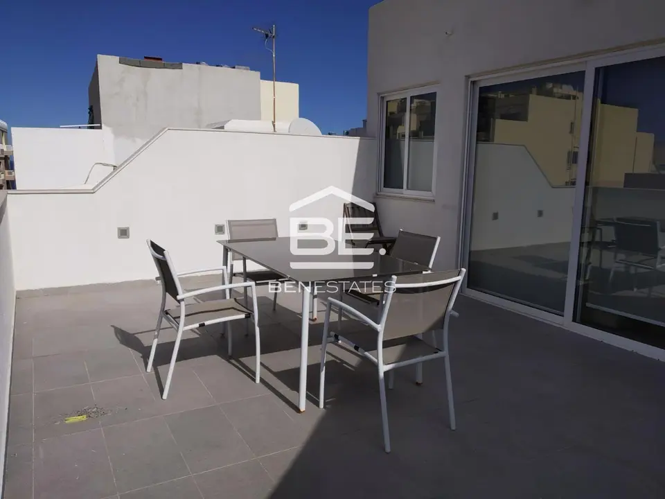 2 bedroom Penthouse to rent in Sliema