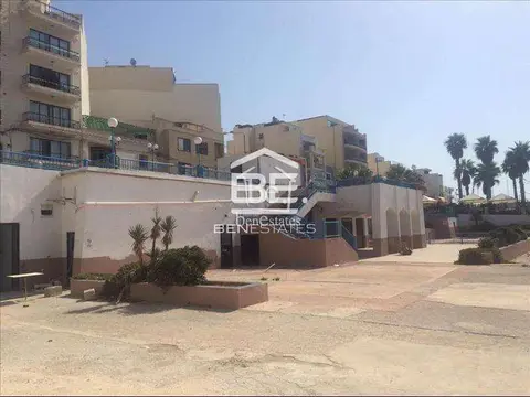 Commercial to rent in Bugibba