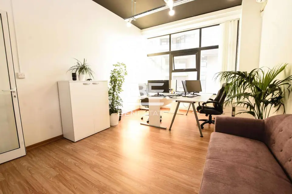 Office to rent in Gzira