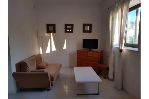 2 bedroom Apartment to rent in St Julian's