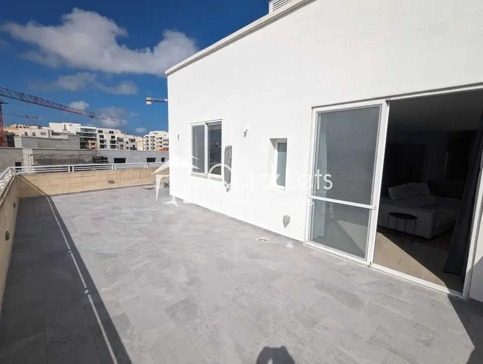 2 bedroom Penthouse to rent in Msida