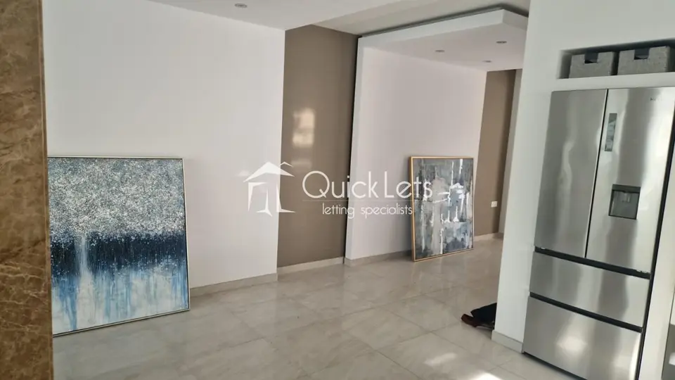 4 bedroom Semi Detached Villa  to rent in San Gwann