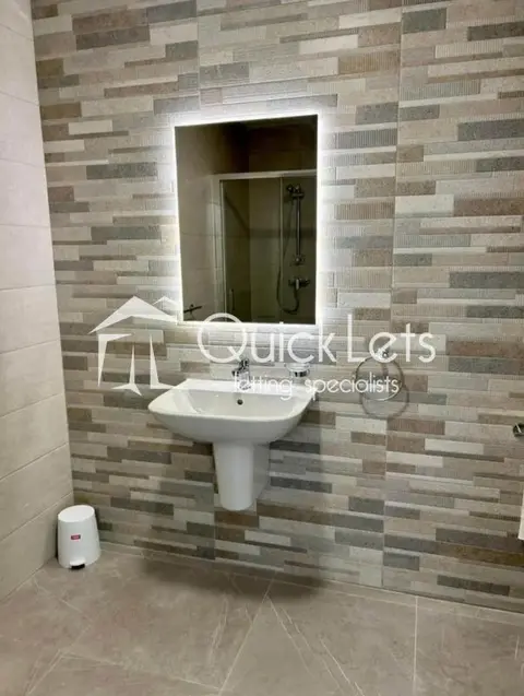 3 bedroom Penthouse to rent in Marsaxlokk