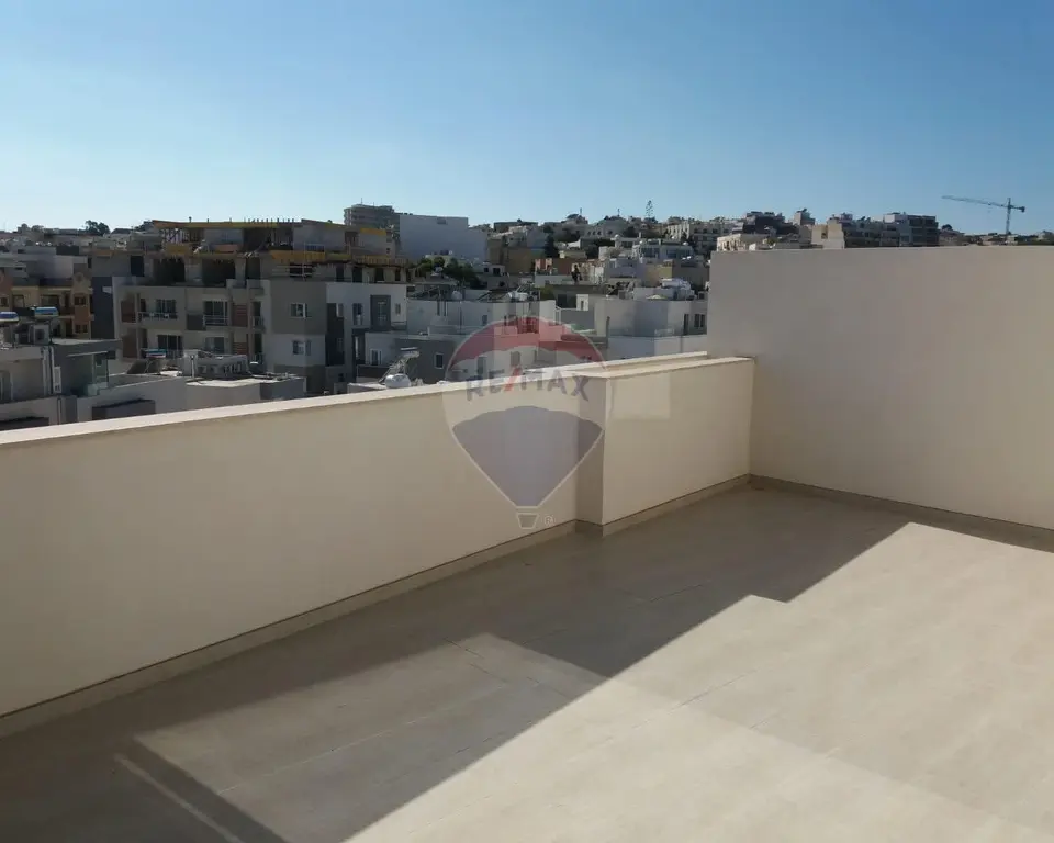 1 bedroom Penthouse to rent in Ta' l-Ibragg
