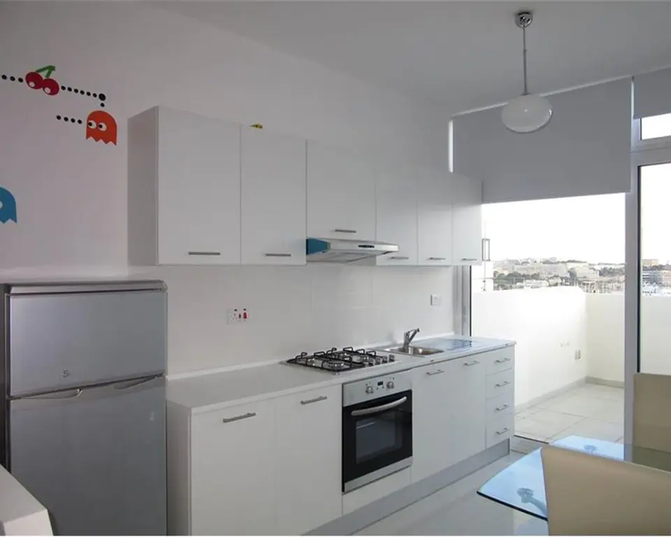 1 bedroom Penthouse to rent in Sliema