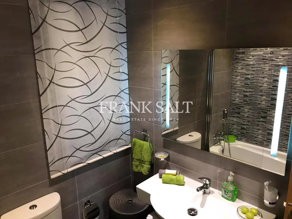 Qawra, Furnished Apartment