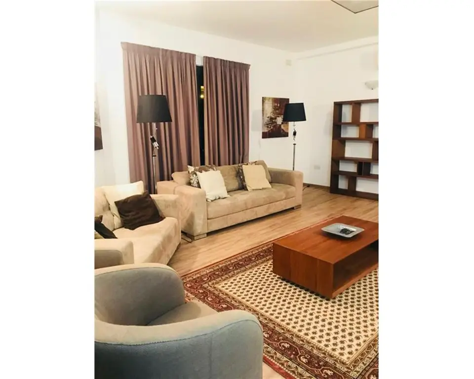 4 bedroom Apartment to rent in Sliema
