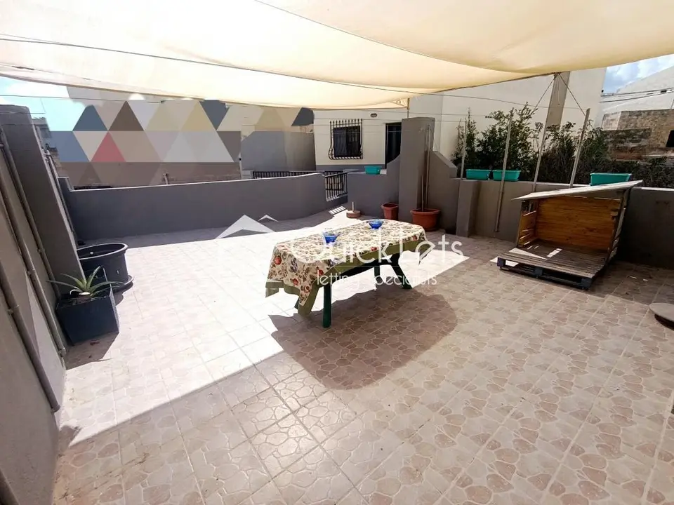 3 bedroom Maisonette to rent in Mosta