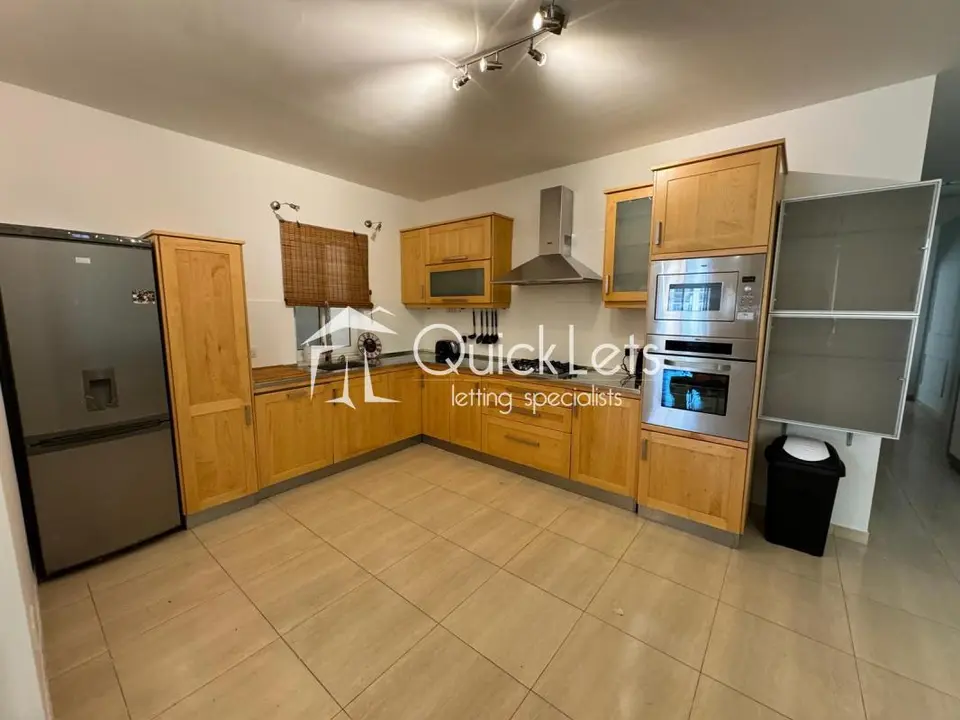 3 bedroom Apartment to rent in Mosta