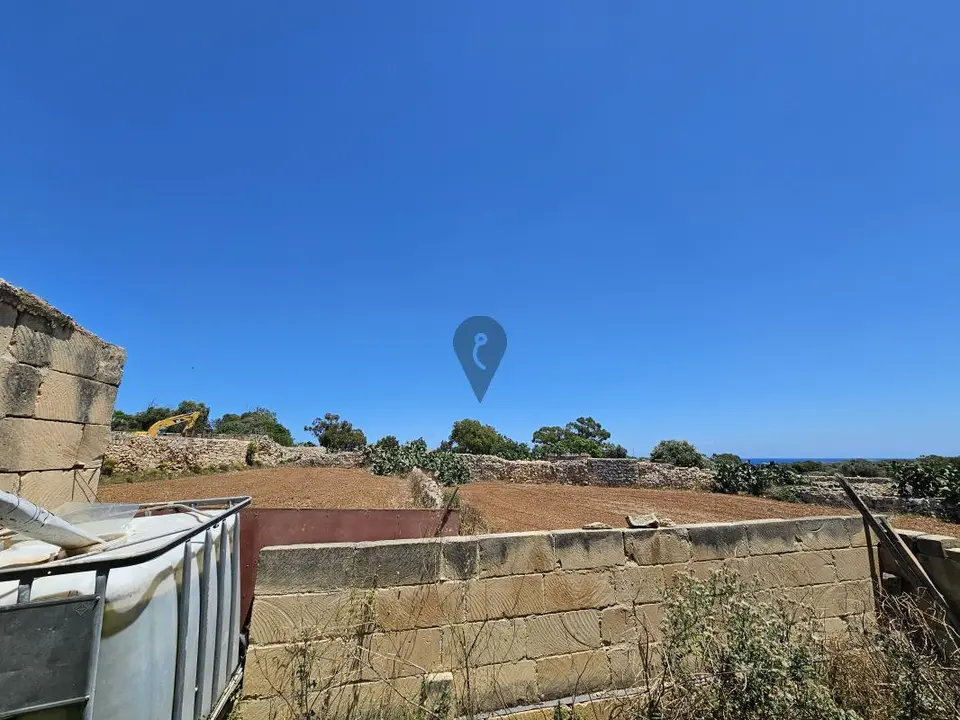 3 bedroom Farmhouse for sale in Zejtun