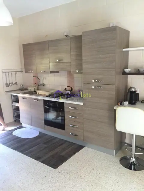 4 bedroom Maisonette to rent in Mosta